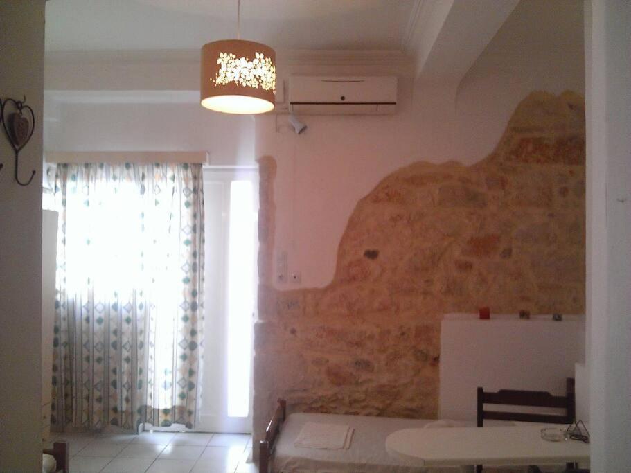 Studio 10 Minutes From The Center Of Heraklion. Appartement *