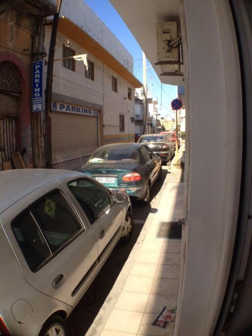 Studio 10 Minutes From The Center Of Heraklion. Appartement Iraklion